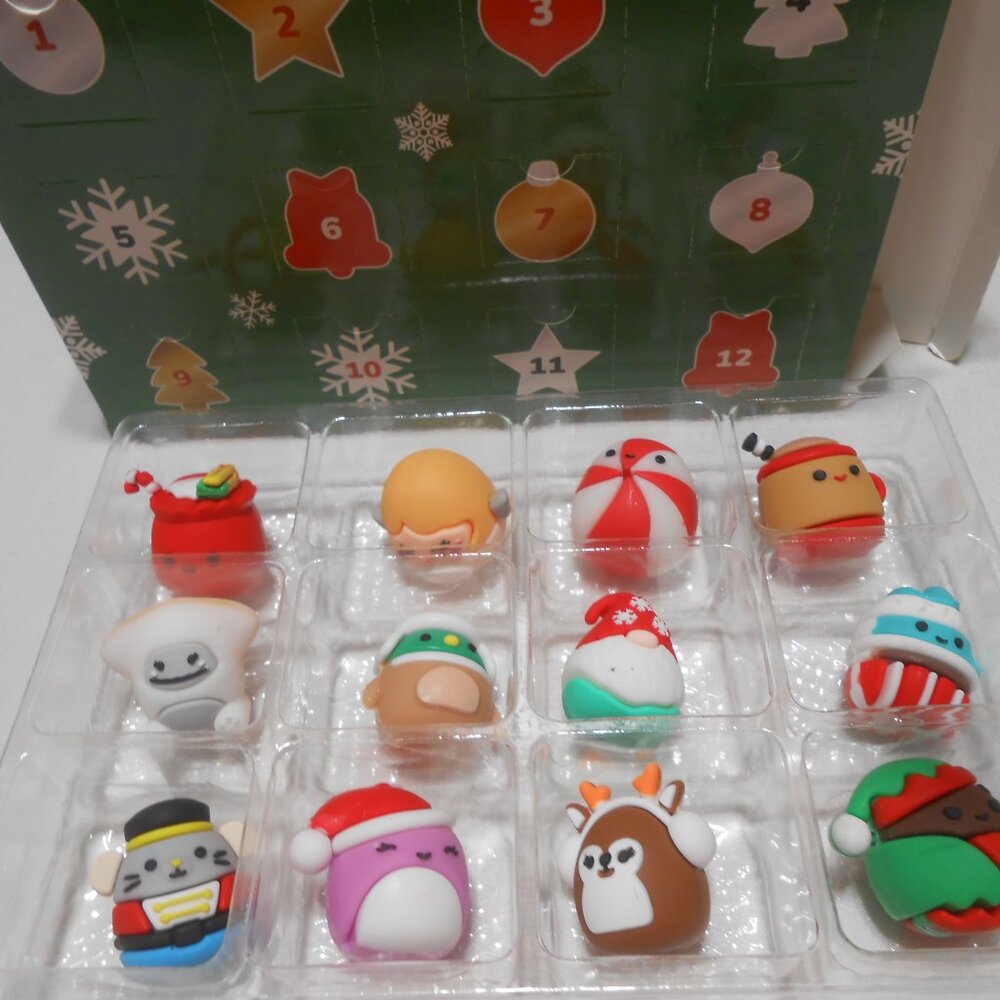 SQUISHMALLOWS MICROMALLOWS 12 PCS CHRISTMAS ADVENT HOLIDAY CALENDAR BOX 🎄👸👦 - Picture 5 of 14